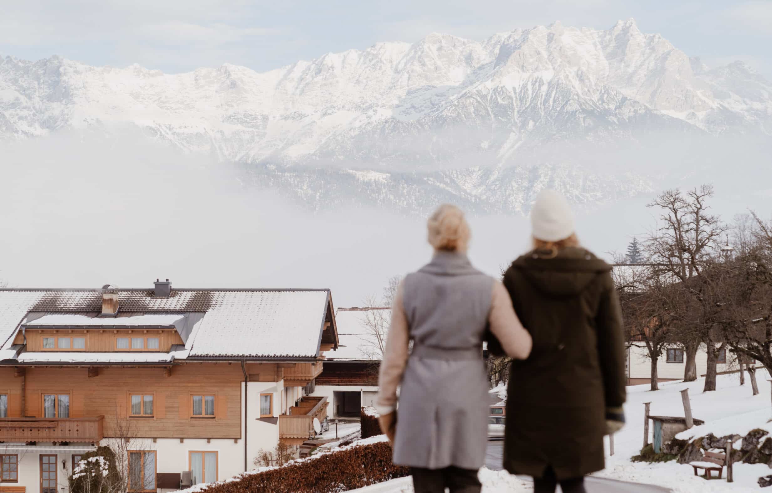 das-Stoaberg-Ausblick-Hotel-Mutter-Tochter