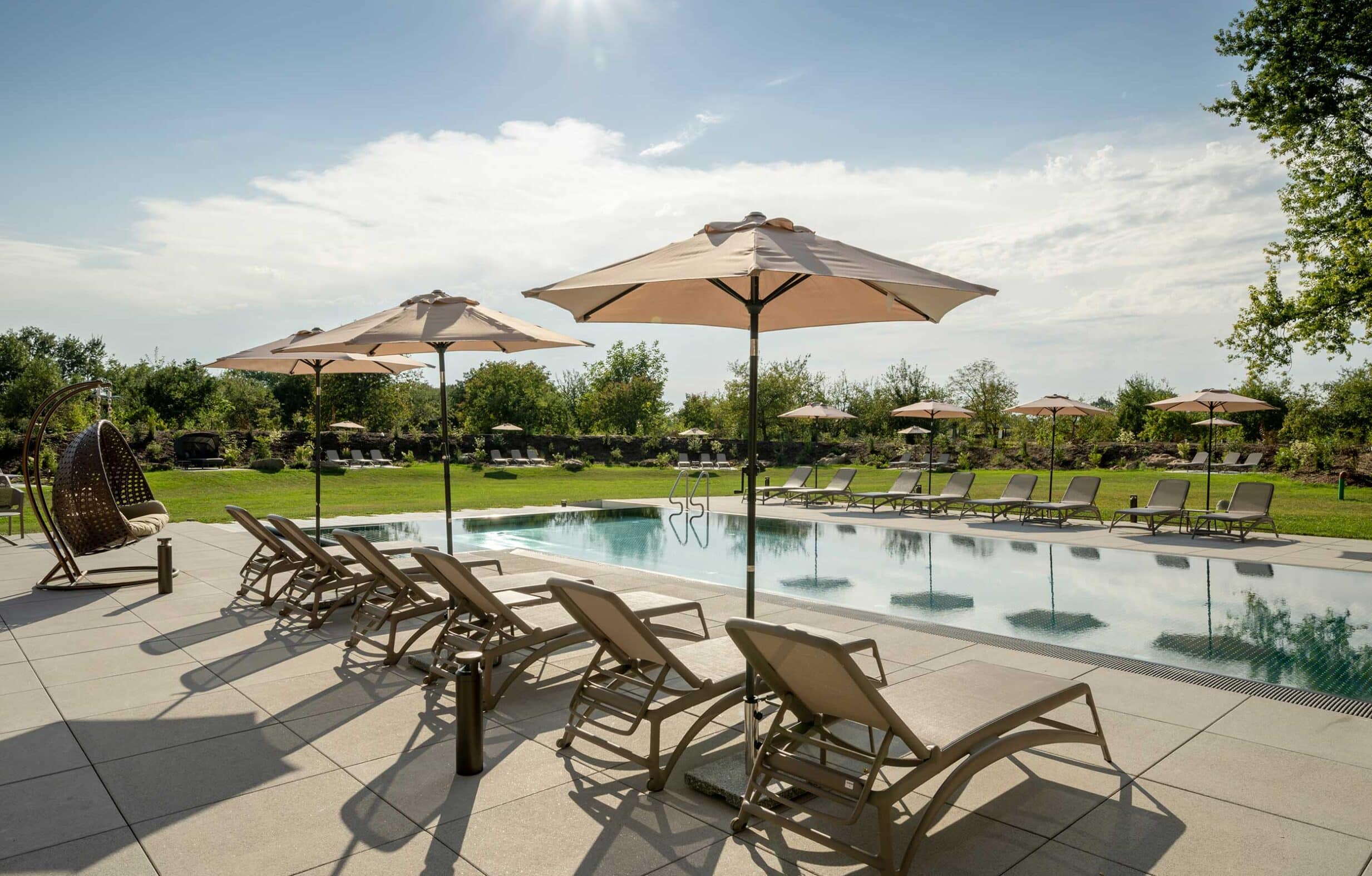 haslinger-hof-hotel-aussenpool-3